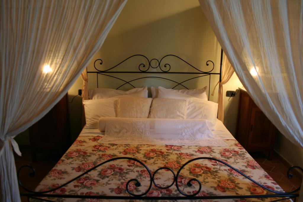 Antico Casale Pozzuolo Villa Seggiano Room photo